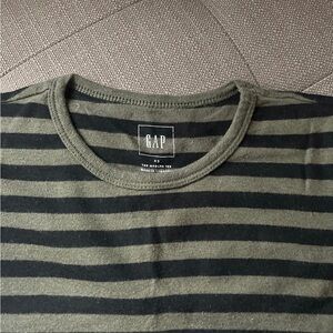 Super Cute! GAP - The Modern Tee!
